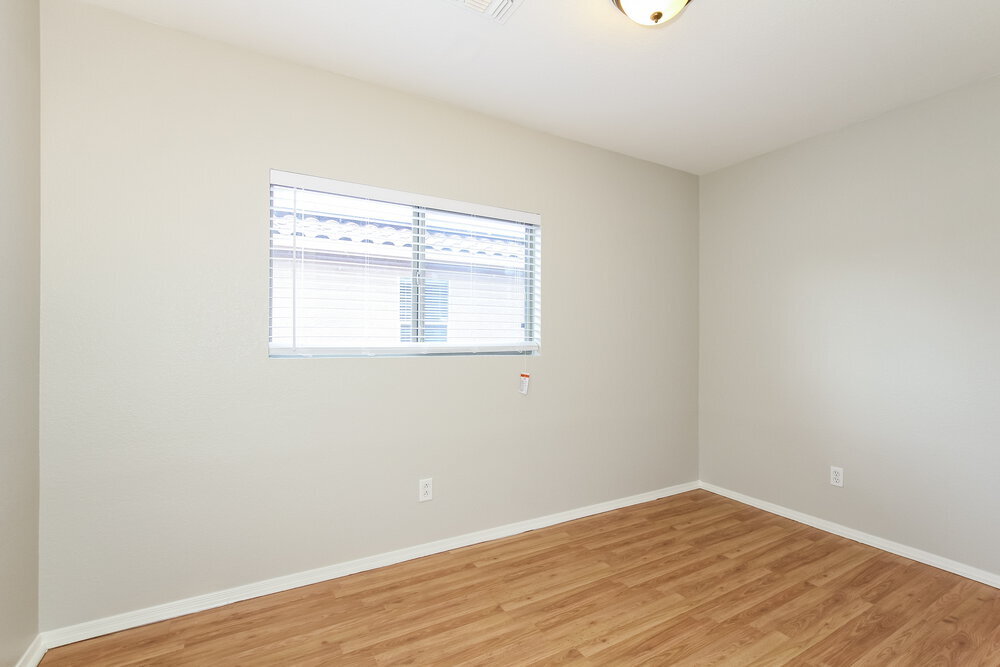Building Photo - 3008 W White Feather Ln