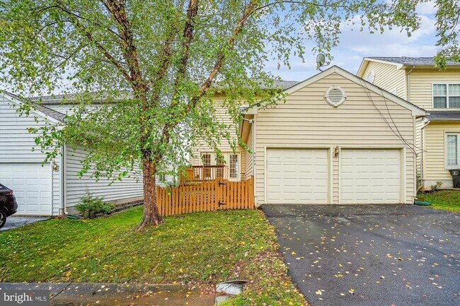 Building Photo - 9305 Sumner Lake Blvd