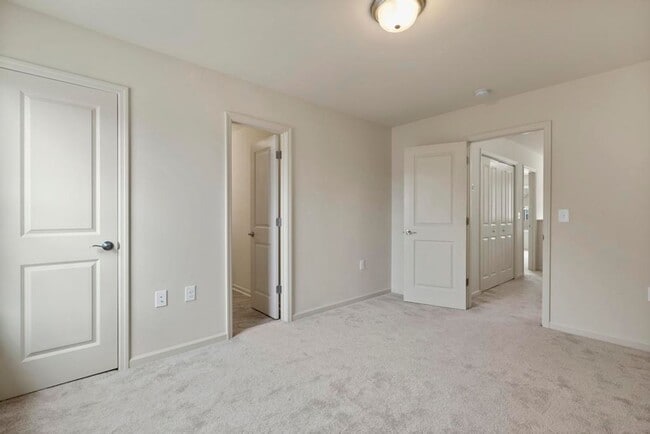 Building Photo - 245 Boyington Pl Rd