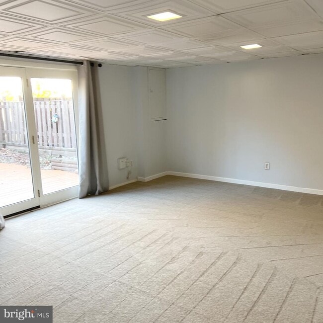 Building Photo - 3274 Applegate Ct