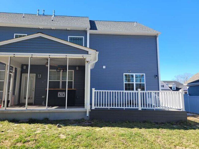 Building Photo - 509 Ackerman Ln