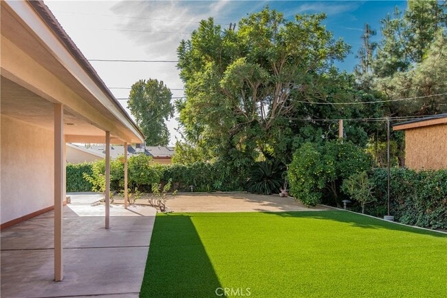 Building Photo - 13104 Magnolia Blvd