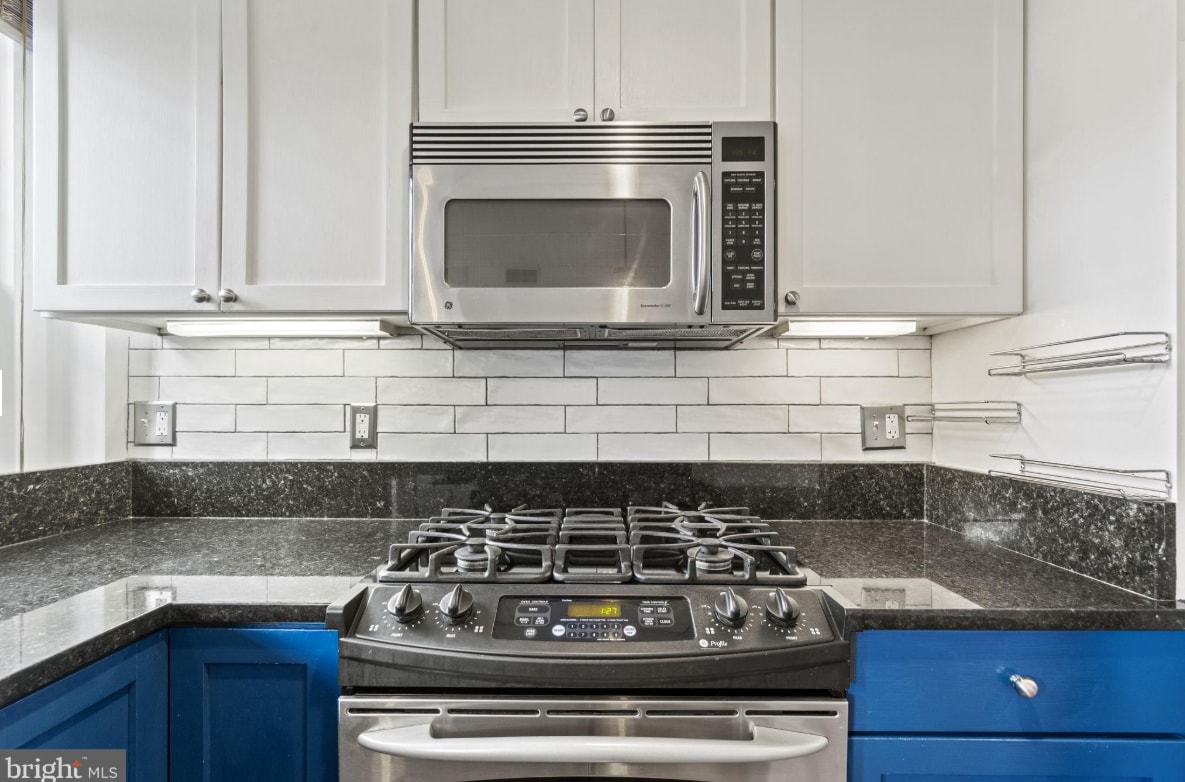 Building Photo - 2535 13th St NW