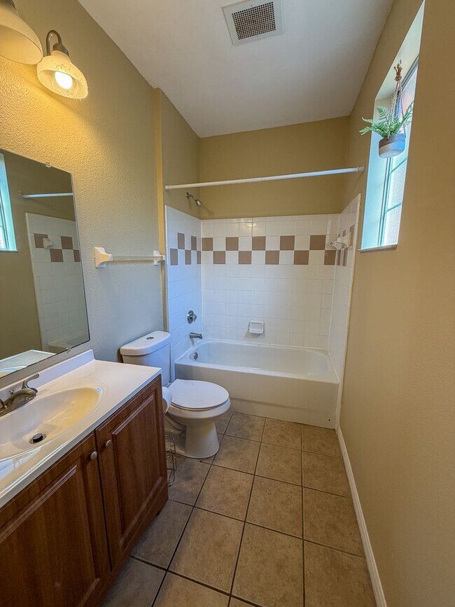 Building Photo - Campus View North #203