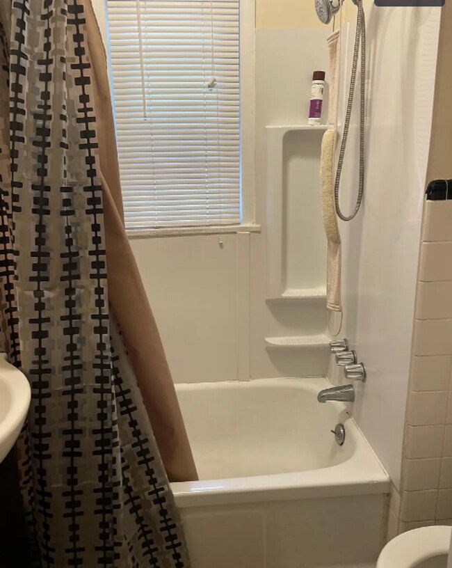 Building Photo - 41 Cornell St