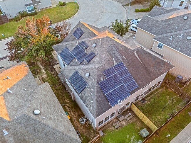 Building Photo - 16118 Market Garden Ln