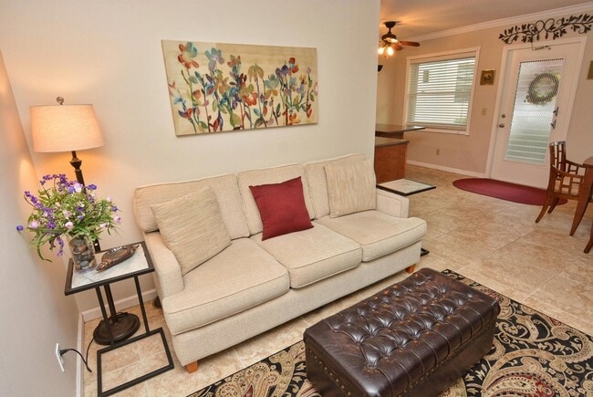 Building Photo - 1225 NW 21st St