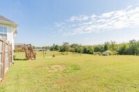 Building Photo - Coming soon!! Harrison Home with Finished Basement & Scenic Views