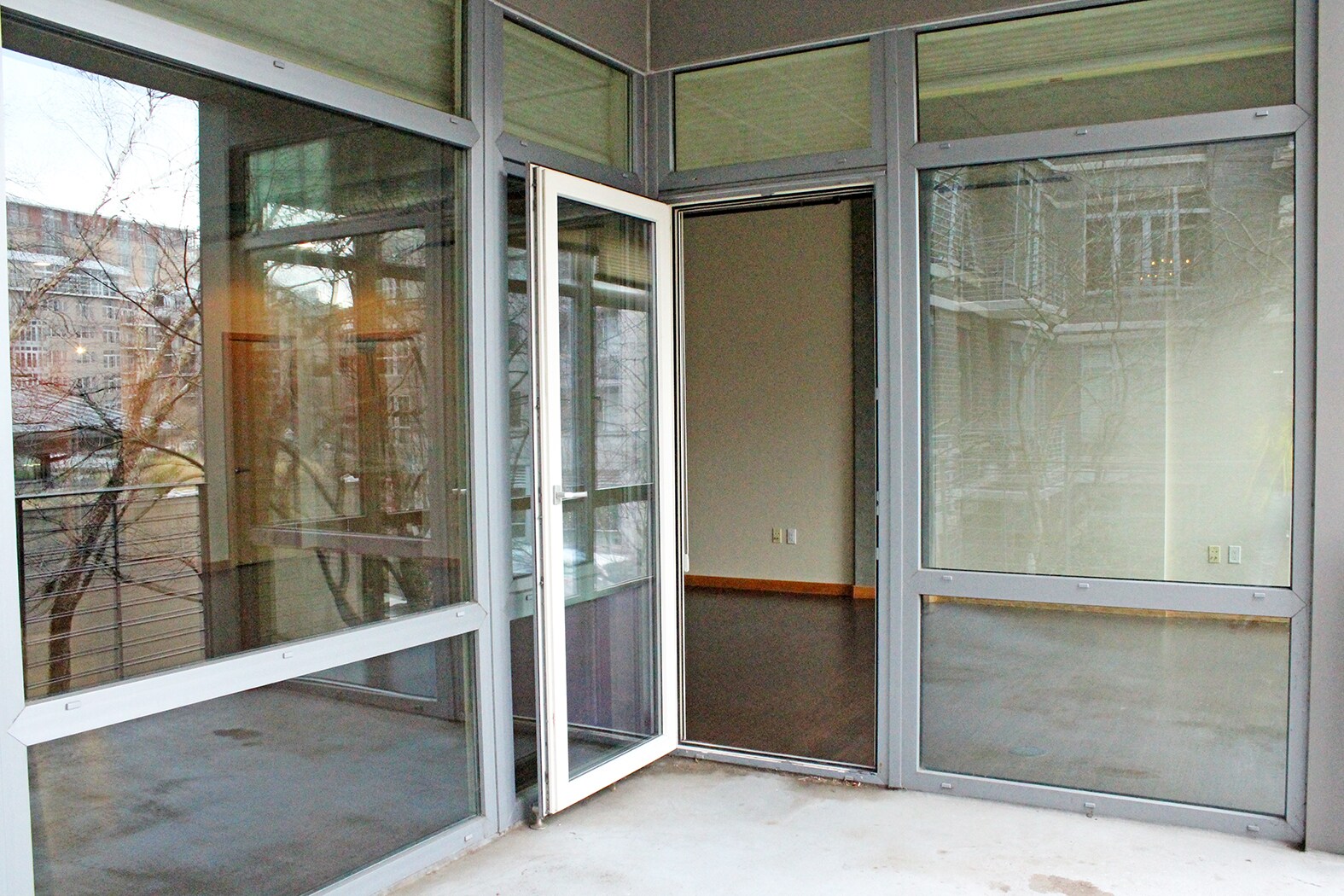 Building Photo - 1255 NW 9th Ave