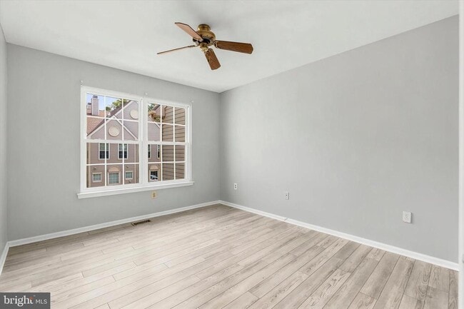 Building Photo - 645 Muhlenberg Dr