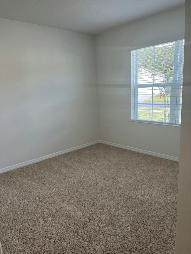 Building Photo - 1829 Red Rock Rd