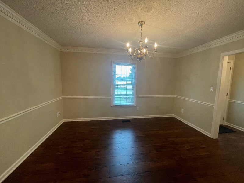 Building Photo - 1400 Courtland Dr