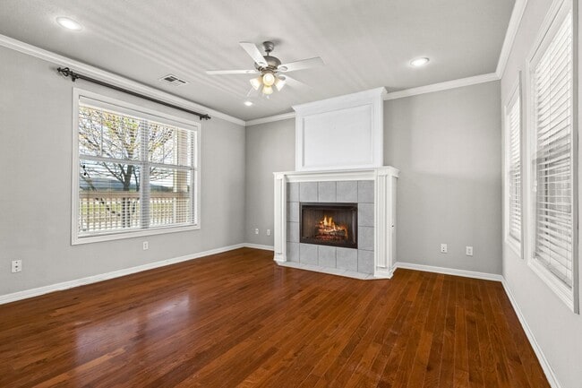 Building Photo - Beautiful Two-Story House.