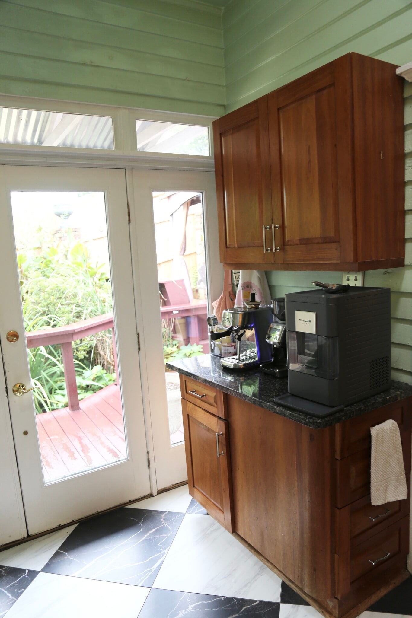 Sunroom - 728 Woodson St SE