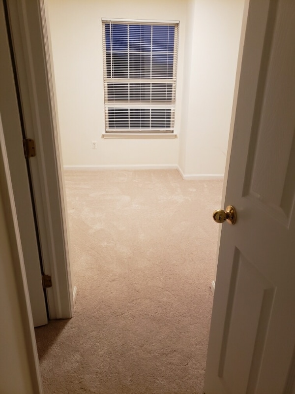 Building Photo - 4685 Hunters Cir W