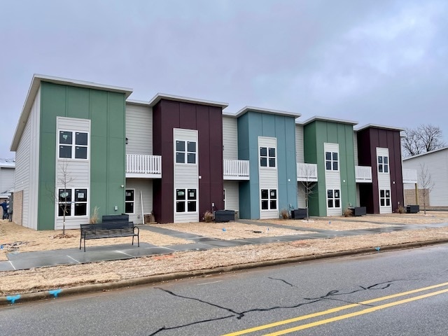 Building Photo - 3414 Glen Rd