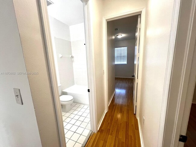 Building Photo - 955 NE 42nd Terrace