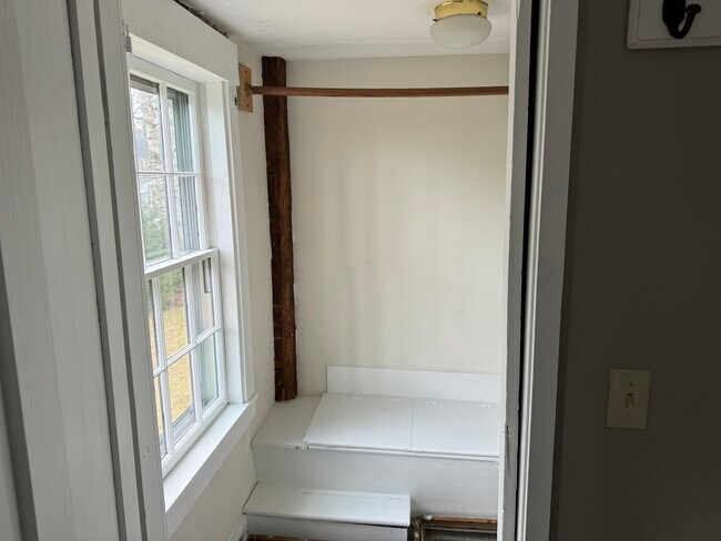 Closet - 67 Warren St