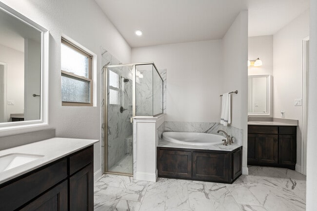 Building Photo - 2308 Paddington Way
