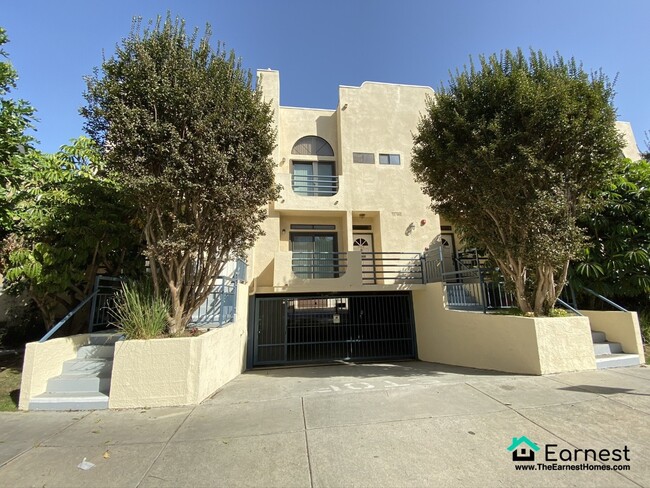 Primary Photo - 2 + 2.5 Beautiful Upper Unit Condo in Prim...