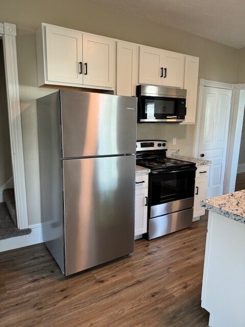 Building Photo - 97 N Reamstown Rd