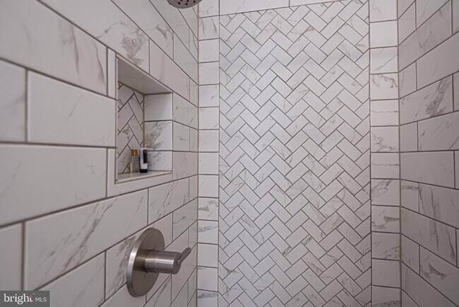 Building Photo - 148 Captains Quarters Rd