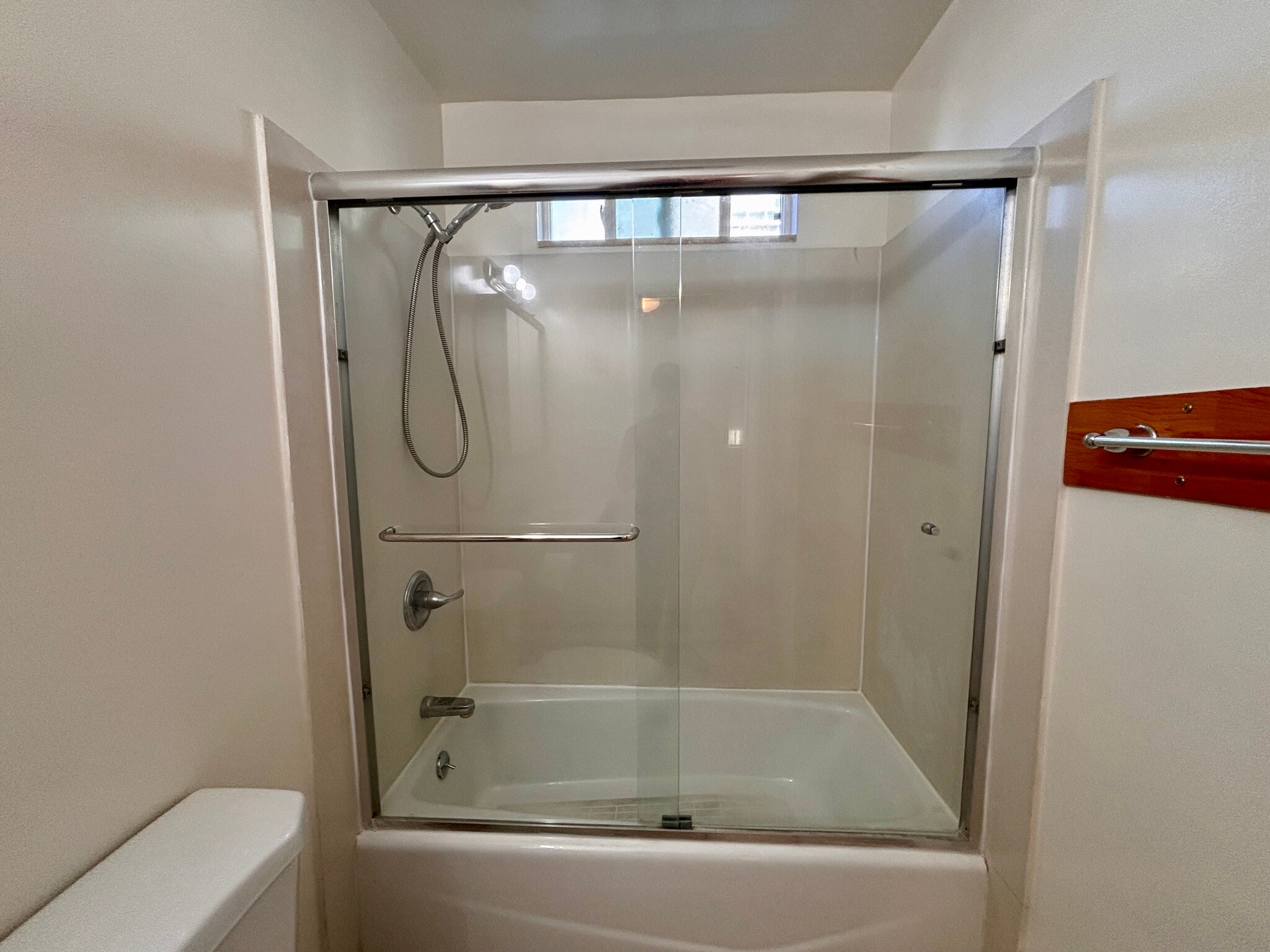 Building Photo - 8632 MacArthur Blvd