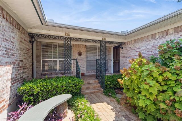 Building Photo - 8318 Lullwater Dr