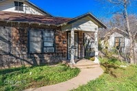 Building Photo - 704 Grape St