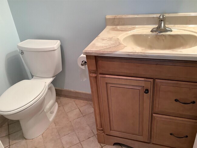 Building Photo - 70 Normandy B