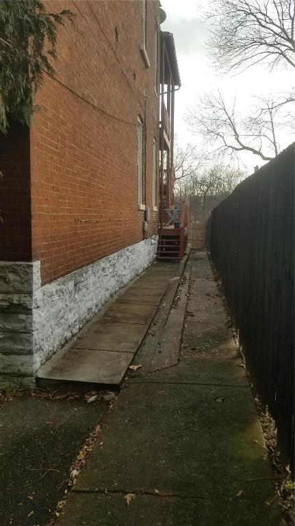 Building Photo - 2120 Waverly Pl