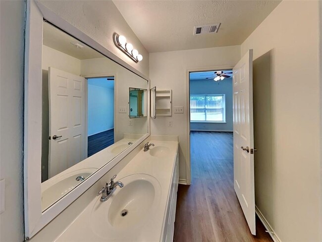 Building Photo - 21308 Terreton Springs Dr