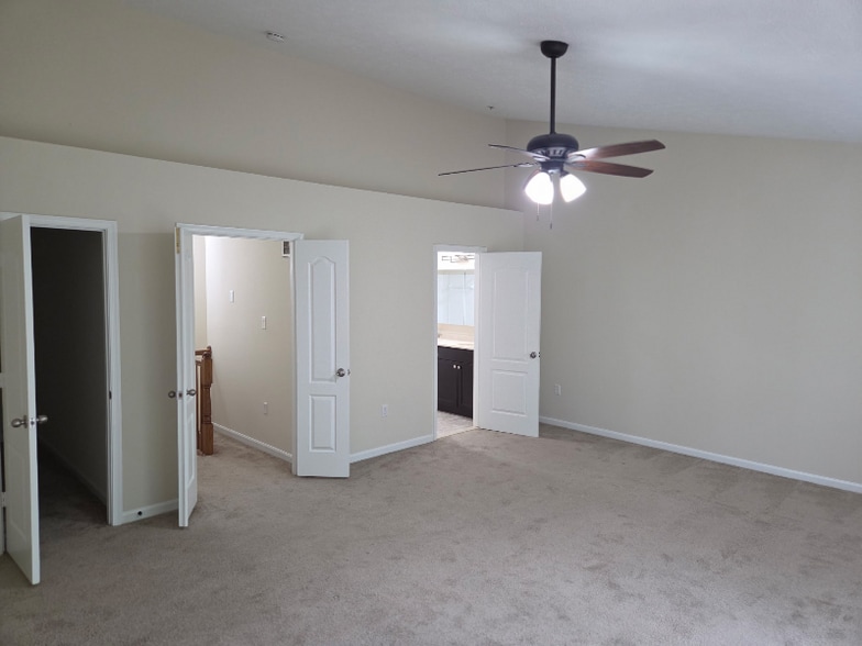 Building Photo - 4604 Deepwood Ct