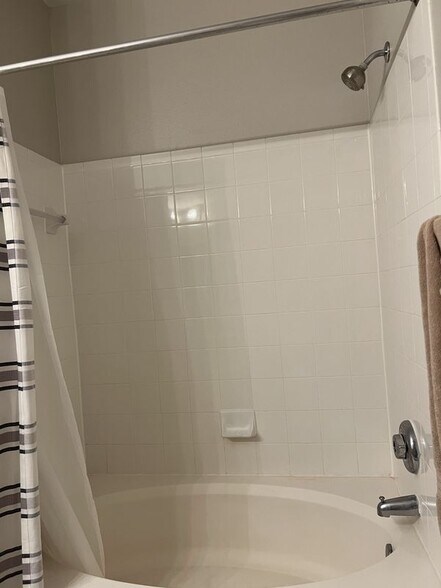 Building Photo - 1530 Spring Gate Dr.