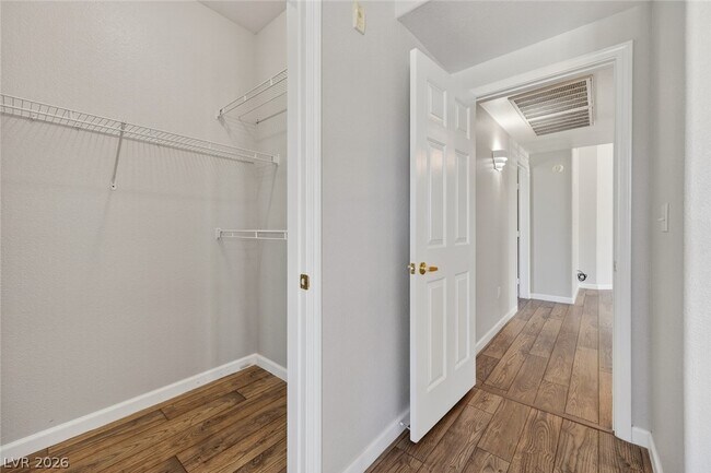 Building Photo - 7127 S Durango Dr