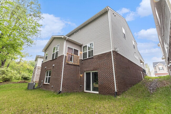 Building Photo - 2853 Dillon Dr