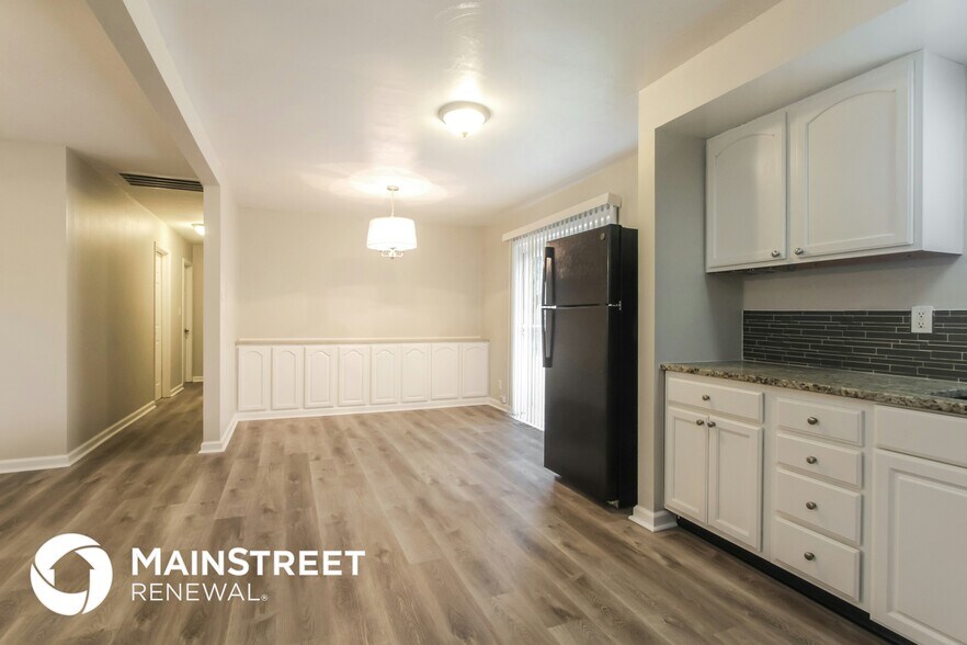 Building Photo - 5105 Rixon Ave