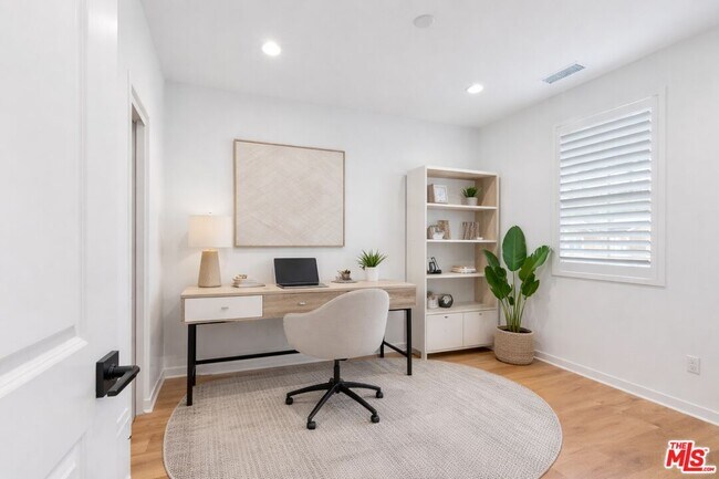 Building Photo - 18130 Radiance Ln
