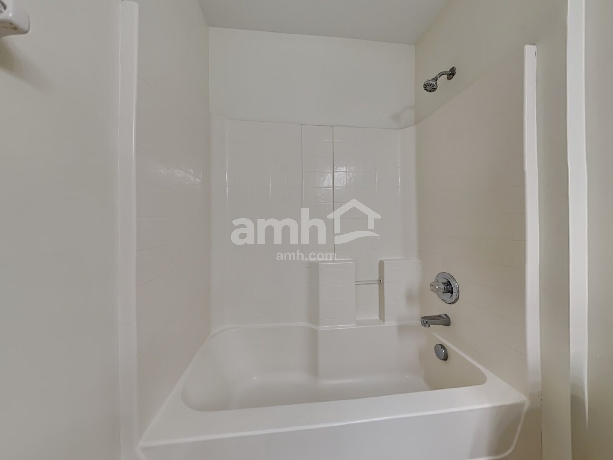 Building Photo - 14136 Fish Eagle Dr E