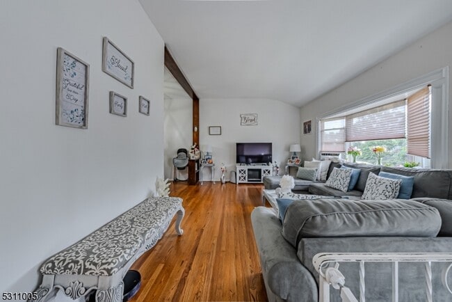 Building Photo - 50 Highview Terrace