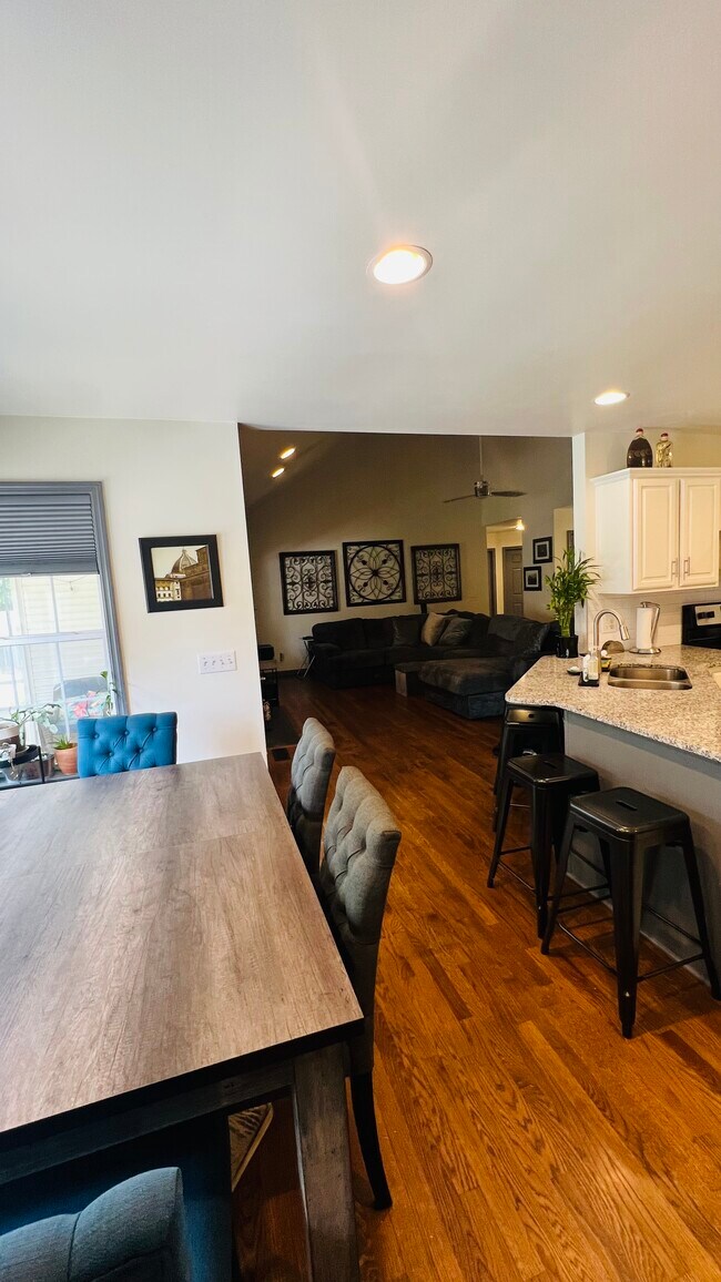 Open and airy living spaces - 159 Brookview Cir