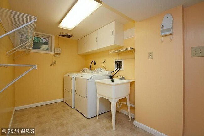 Building Photo - 4817 9th St N