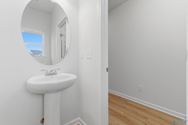 Building Photo - 20226 Nightingale Dr