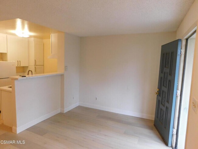 Building Photo - 6213 Whitsett Ave