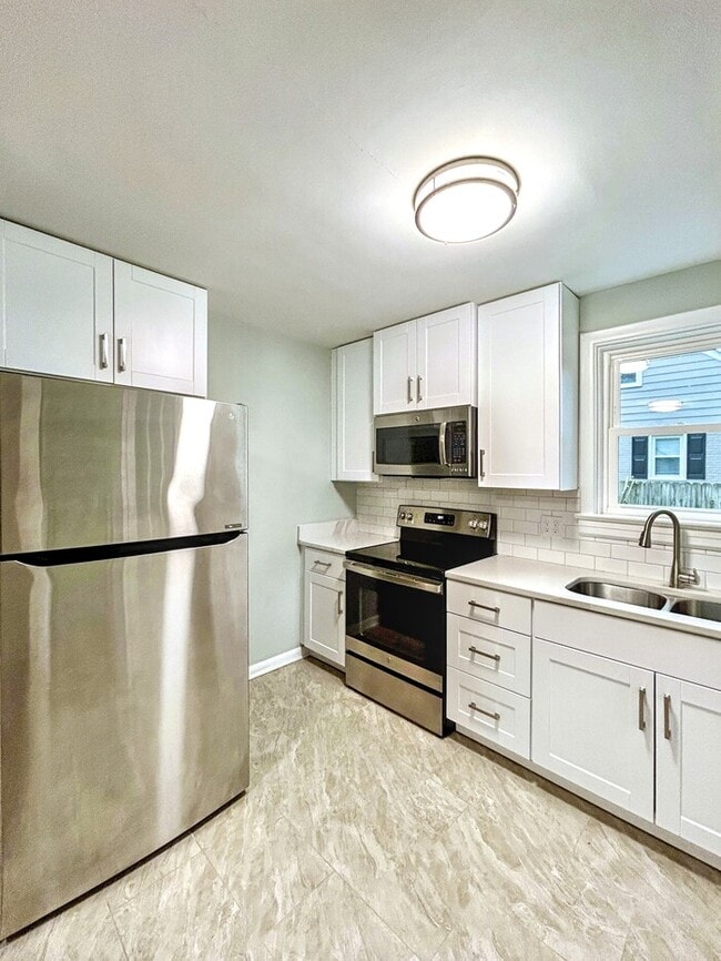 Building Photo - 1513 Cutshaw Pl