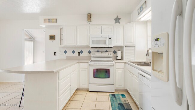 Building Photo - 6217 Wallace Rd