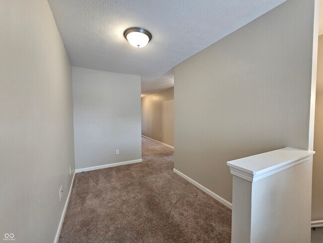 Building Photo - 7252 Lockford Walk N