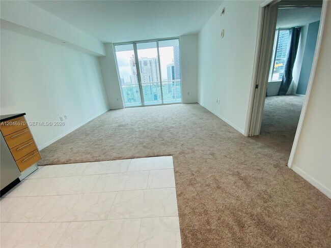 Building Photo - 951 Brickell Ave