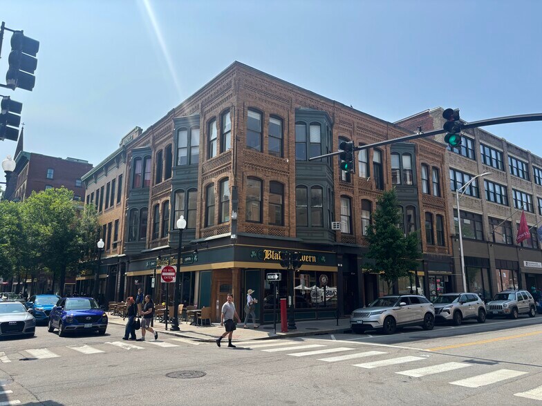 Building Photo - 124 Washington St