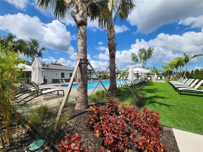 Building Photo - 10353 Scarlet Skimmer Dr